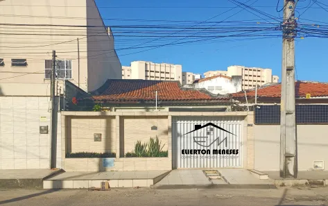 Casa com 4 Quartos à venda, 200m² no São Gerardo, Fortaleza