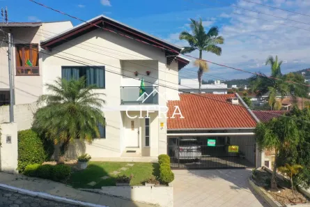 Casa com 3 Quartos à venda, 185m² no Eugênio Schneider, Rio do Sul