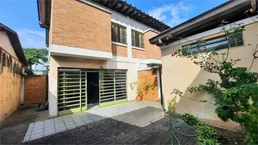 Sobrado com 4 Quartos à venda, 251m² no Jardim Campo Grande, São Paulo
