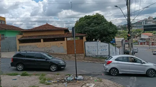Imóvel Comercial com 2 Quartos à venda, 330m² no Industrial, Contagem
