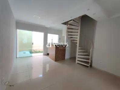 Sobrado com 3 Quartos à venda, 130m² no Segismundo Pereira, Uberlândia