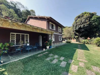 Casa com 4 Quartos à venda, 215m² no Araras, Petrópolis