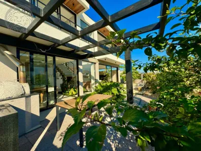 Casa com 4 Quartos à venda, 244m² no Campeche, Florianópolis