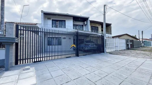 Sobrado com 3 Quartos à venda, 124m² no Brejatuba, Guaratuba