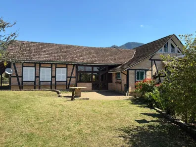 Casa com 2 Quartos para alugar, 260m² no Dona Francisca (Pirabeiraba), Joinville