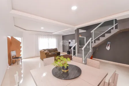 Casa com 4 Quartos à venda, 380m² no Fazendinha, Curitiba