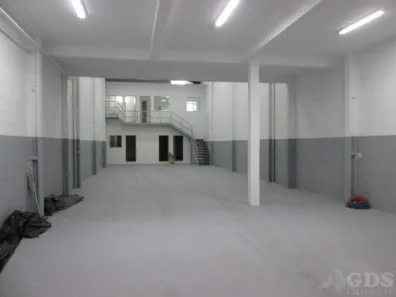 Galpão/Depósito/Armazém para alugar, 420m² no Vila Anastácio, São Paulo