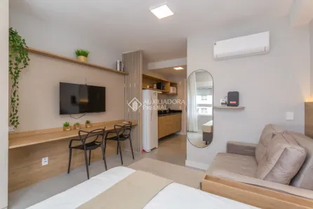 Apartamento com 1 Quarto para alugar, 33m² no Passo da Areia, Porto Alegre