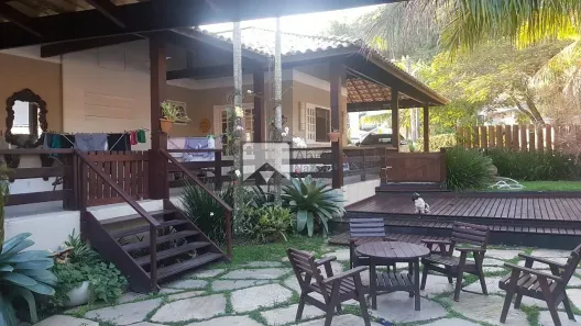 Casa de Condomínio com 3 Quartos à venda, 285m² no Piratininga, Niterói