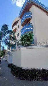 Apartamento com 3 Quartos para alugar, 110m² no Nossa Senhora Aparecida, Uberlândia