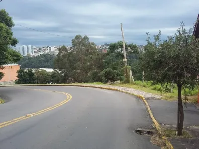 Lote/Terreno à venda, 900m² no Jardim América, Caxias do Sul