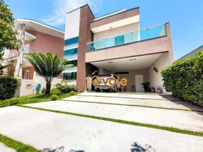 Casa de Condomínio com 3 Quartos à venda, 210m² no Parque Califórnia, Jacareí