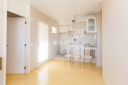 Apartamento com 3 Quartos para alugar, 53m² no Sarandi, Porto Alegre