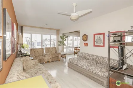 Apartamento com 3 Quartos para alugar, 120m² no Auxiliadora, Porto Alegre