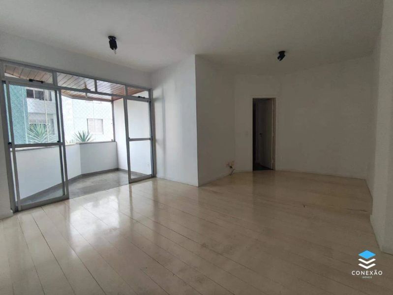 Apartamento com 3 quartos — Lourdes, Belo Horizonte
