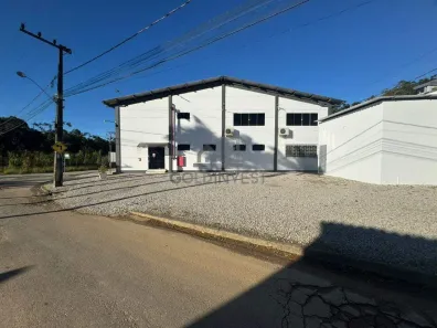 Galpão/Depósito/Armazém para alugar, 1233m² no Rio Branco, Brusque