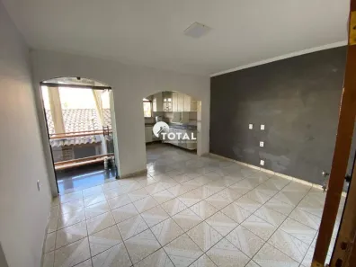 Casa com 2 Quartos para alugar, 60m² no Vila Independência, Mauá