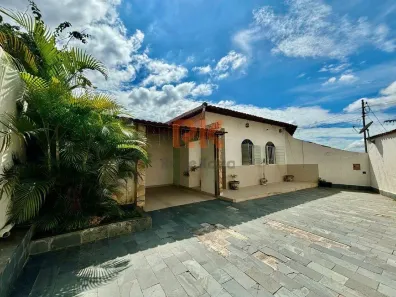 Casa com 3 Quartos à venda, 149m² no Vila Cloris, Belo Horizonte