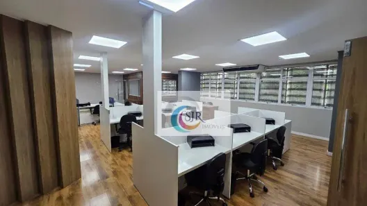 Sala Comercial para alugar, 230m² no Jardim Paulistano, São Paulo