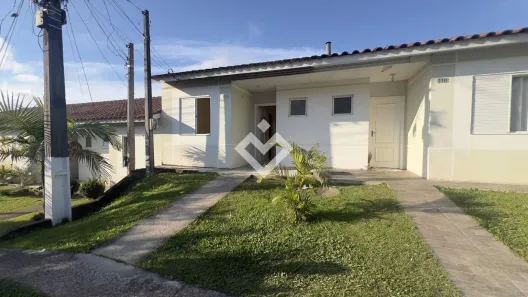 Casa com 2 Quartos para alugar, 44m² no Nossa Senhora de Lourdes, Santa Maria