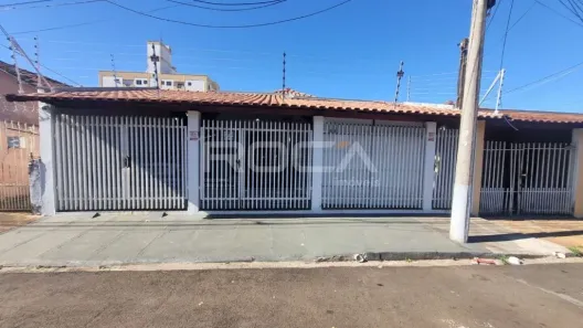 Casa com 4 Quartos à venda, 245m² no Vila Prado, São Carlos