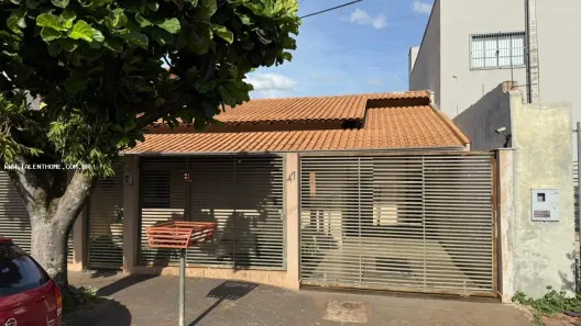 Casa com 3 Quartos à venda, 170m² no Brasília, Londrina