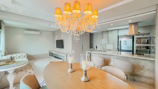 Apartamento com 3 Quartos para alugar, 175m² no Três Figueiras, Porto Alegre