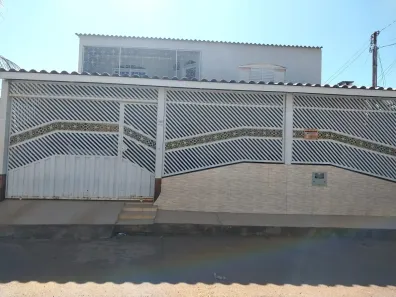 Casa com 3 Quartos à venda, 150m² no Recanto das Emas, Brasília