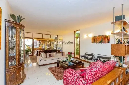 Sobrado com 4 Quartos à venda, 321m² no Vila Madalena, São Paulo