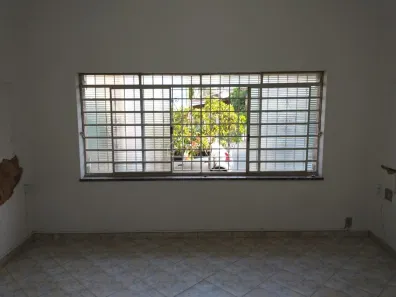Casa com 2 Quartos para alugar, 123m² no Cambuí, Campinas