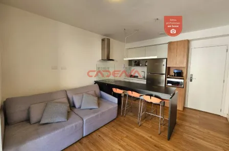 Apartamento com 2 Quartos para alugar, 47m² no Centro, Curitiba