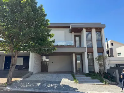 Casa de Condomínio com 4 Quartos à venda, 236m² no FAG, Cascavel