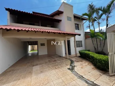 Casa com 3 Quartos para alugar, 230m² no São Pedro, Londrina
