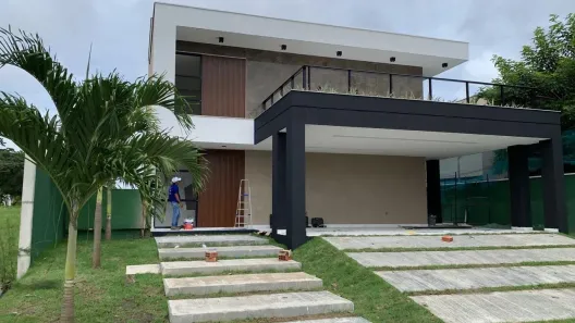 Casa de Condomínio com 5 Quartos para venda ou aluguel, 350m² no Cidade Alpha, Eusébio