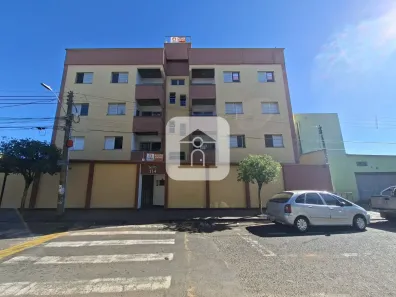 Apartamento com 3 Quartos para alugar, 89m² no Planalto, Uberlândia