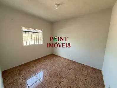 Casa com 2 Quartos para alugar, 45m² no Estrela do Oriente, Belo Horizonte