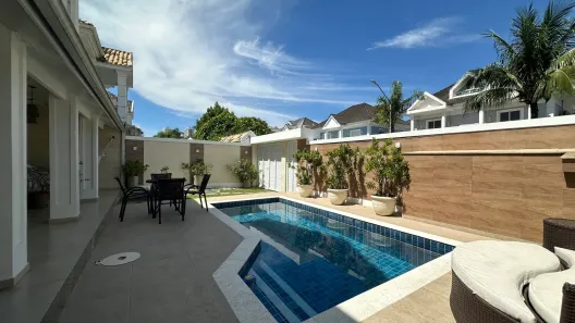 Casa de Condomínio com 4 Quartos à venda, 252m² no Recreio dos Bandeirantes, Rio de Janeiro