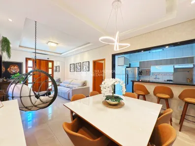 Casa com 3 Quartos à venda, 160m² no Jardim Lindóia, Porto Alegre