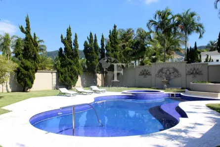 Casa de Condomínio com 6 Quartos à venda, 800m² no Jardim Acapulco, Guarujá