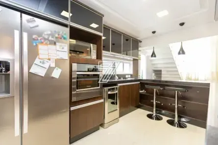 Casa de Condomínio com 4 Quartos à venda, 224m² no São Braz, Curitiba
