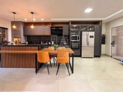 Casa com 3 Quartos à venda, 111m² no Conjunto Residencial Cidade Alta, Maringá