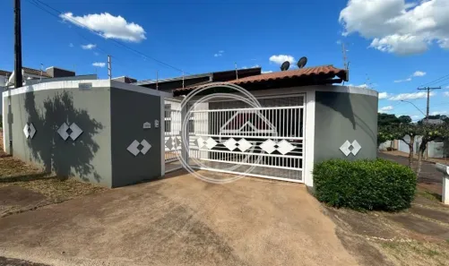 Casa com 3 Quartos à venda, 10m² no Centro, Marília