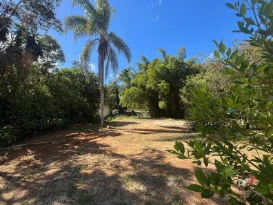 Lote/Terreno à venda, 704m² no Carangola, Petrópolis