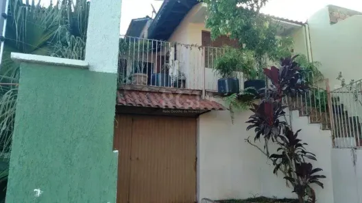 Casa com 2 Quartos à venda, 201m² no Nonoai, Porto Alegre