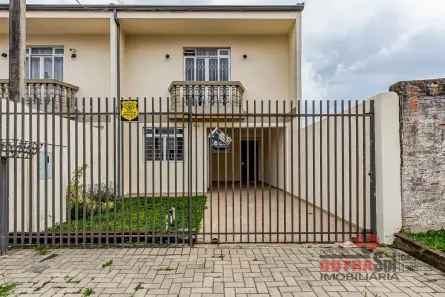 Sobrado com 3 Quartos para alugar, 159m² no Capão Raso, Curitiba