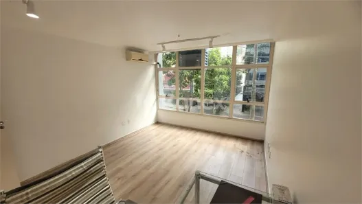Sala Comercial à venda, 33m² no Cerqueira César, São Paulo