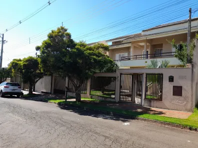 Sobrado com 3 Quartos à venda, 28560m² no Parque Residencial Joaquim Toledo Piza, Londrina