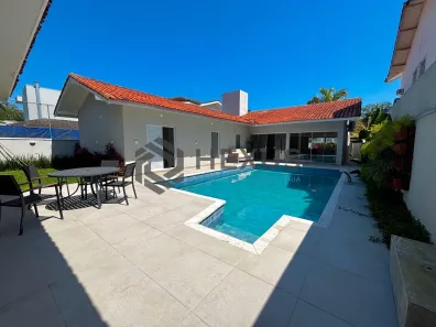 Casa de Condomínio com 4 Quartos à venda, 280m² no Jardim Acapulco, Guarujá