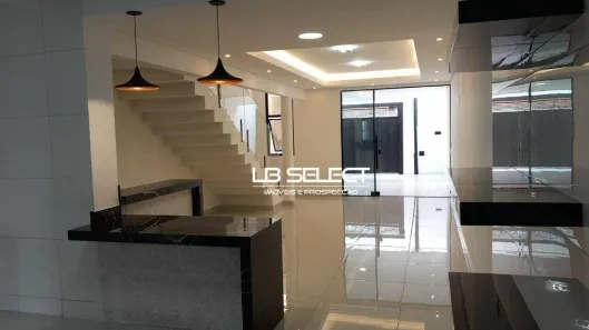 Casa com 3 Quartos à venda, 185m² no Dona Zulmira, Uberlândia