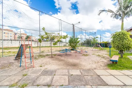 Apartamento com 3 Quartos para alugar, 55m² no Uberaba, Curitiba